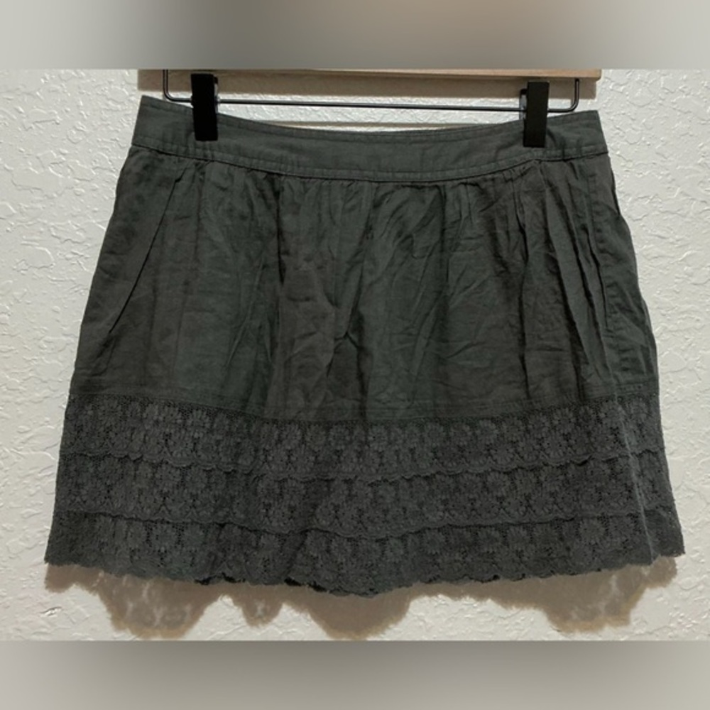 Aerie | Gray Eyelet Trim Mini skirt